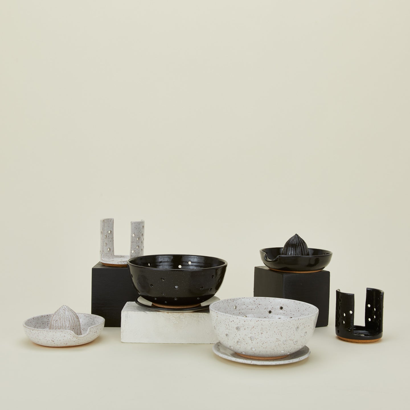 Large Berry Bowl with Dish - Black
