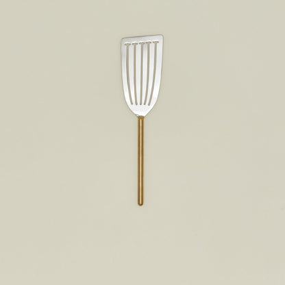 Simple Metal Fish Spatula - Brass