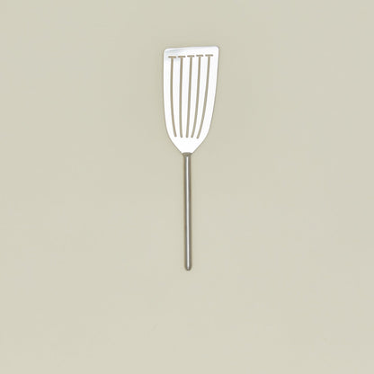 Simple Metal Fish Spatula - Silver