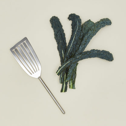 Simple Metal Fish Spatula - Silver